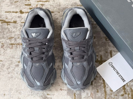 New Balance 9060 Magnet