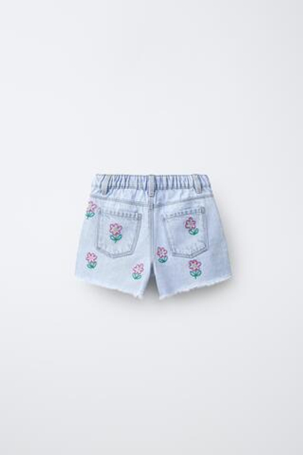 ZARA ДЖИНСОВЫЕ ШОРТЫ MOM FIT С ВЫШИВКОЙ, СИНИЙ