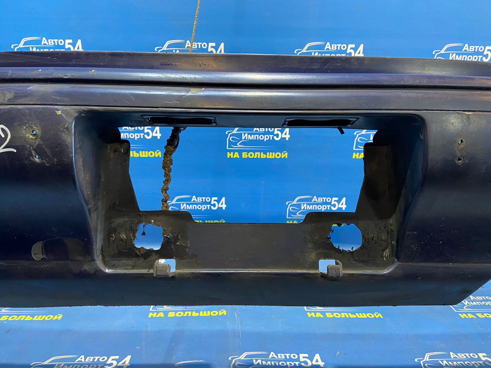 Бампер задний TOYOTA CAMRY 1991