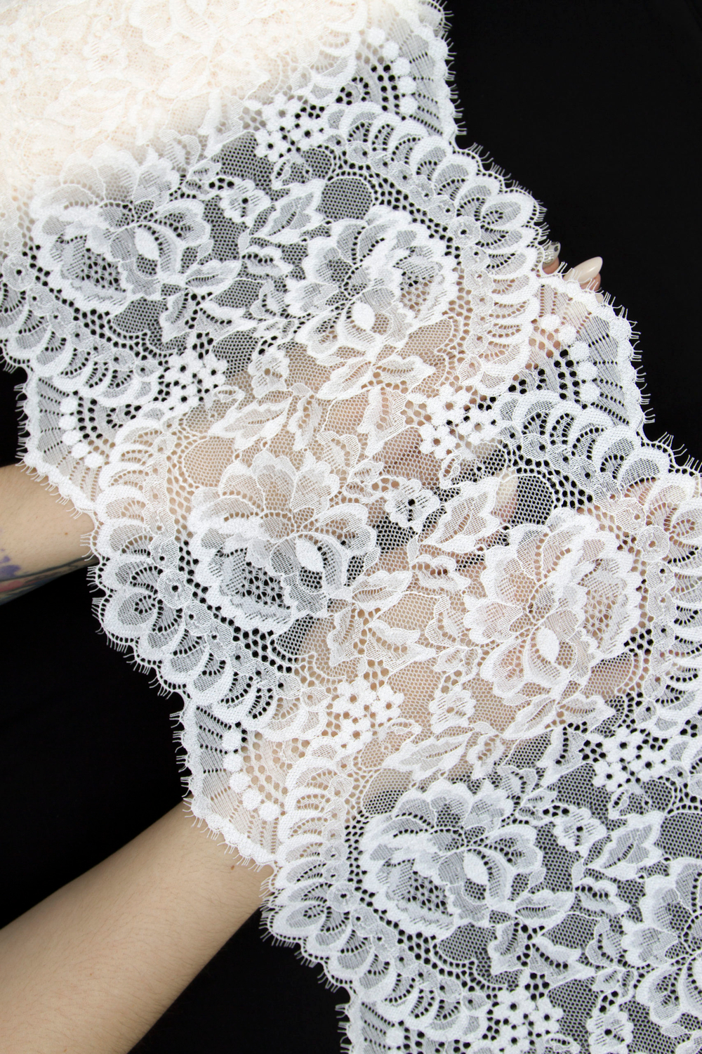 Кружево шантильи кремовое эластичное ширина 22 см