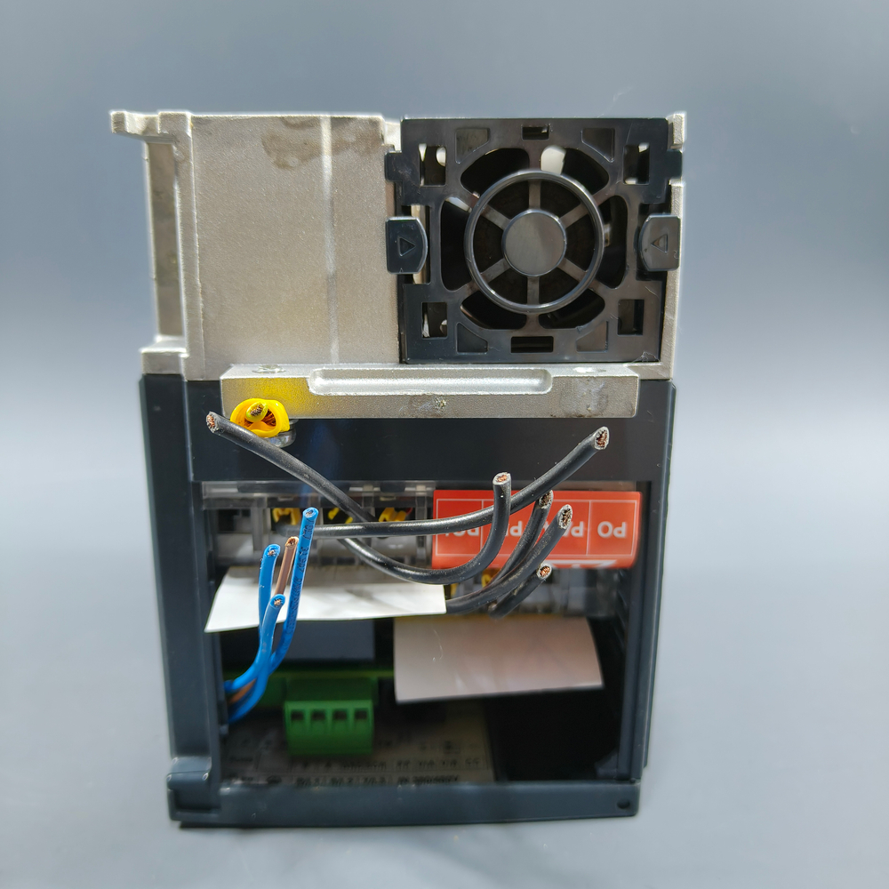 Б/У - Schneider Altivar 212 1.5kW - ATV212HU15N4