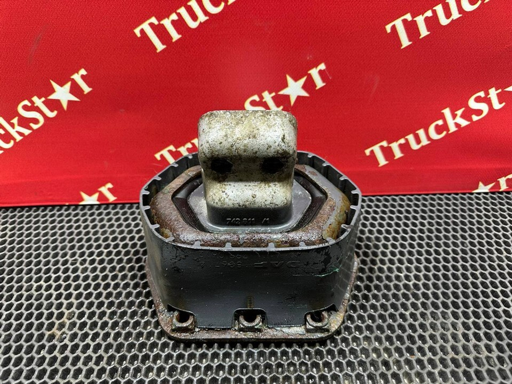 Подушка двигателя задняя