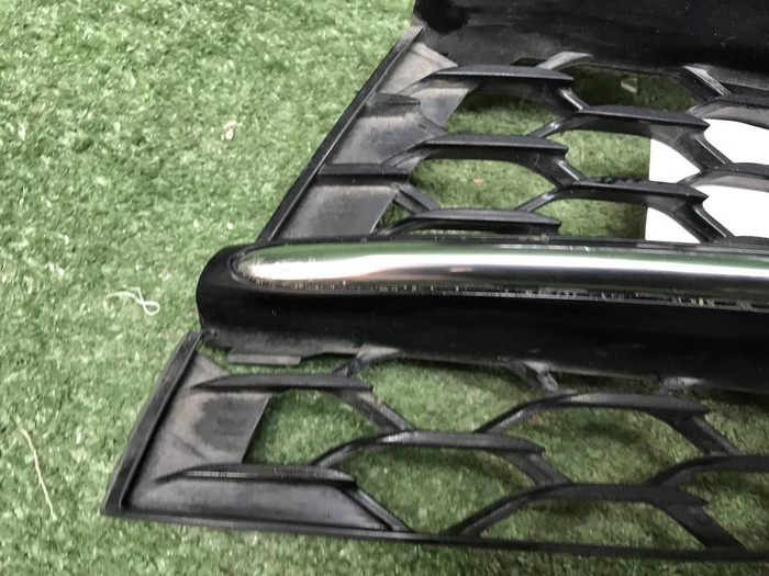 Решетка перед. бампера Mercedes S W223 (20-нв) AMG