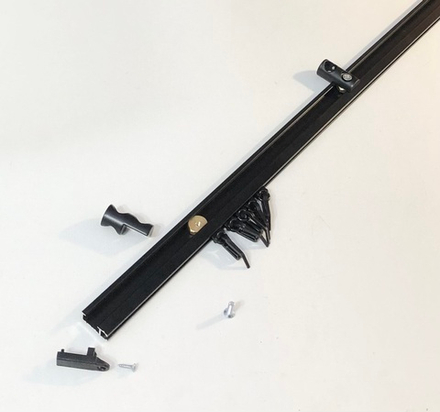 Кронштейн "Симпл декор" для крепления профиля на ножку кронштейнов круглых карнизов, цвет черный