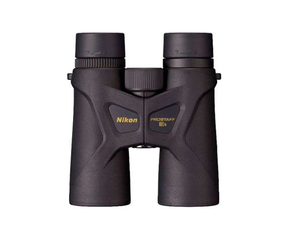 Обрезиненный и ударопрочный корпус Prostaff 8x42