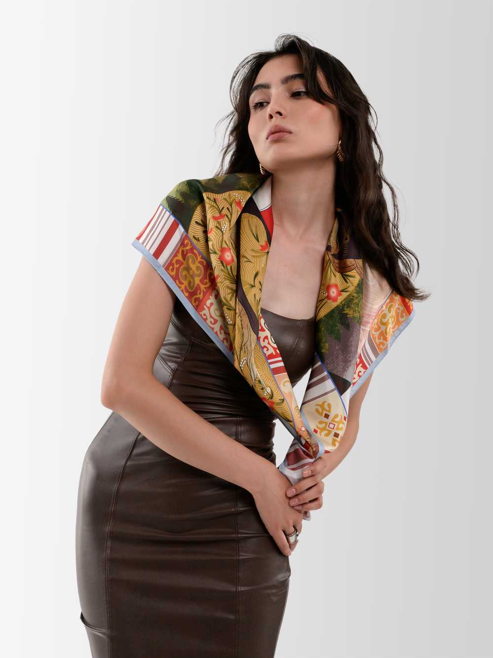 Платок «Женский лик Алтая. Осень» 100% шёлк