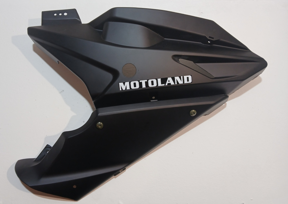 Пластик передний правый нижний Motoland R1 300