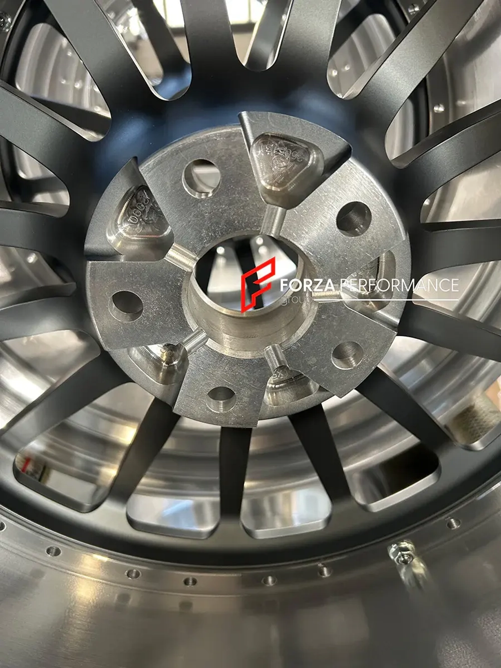 КОВАНЫЕ ДИСКИ для LAMBORGHINI HURACAN 2024 Ламборгини Хуракан