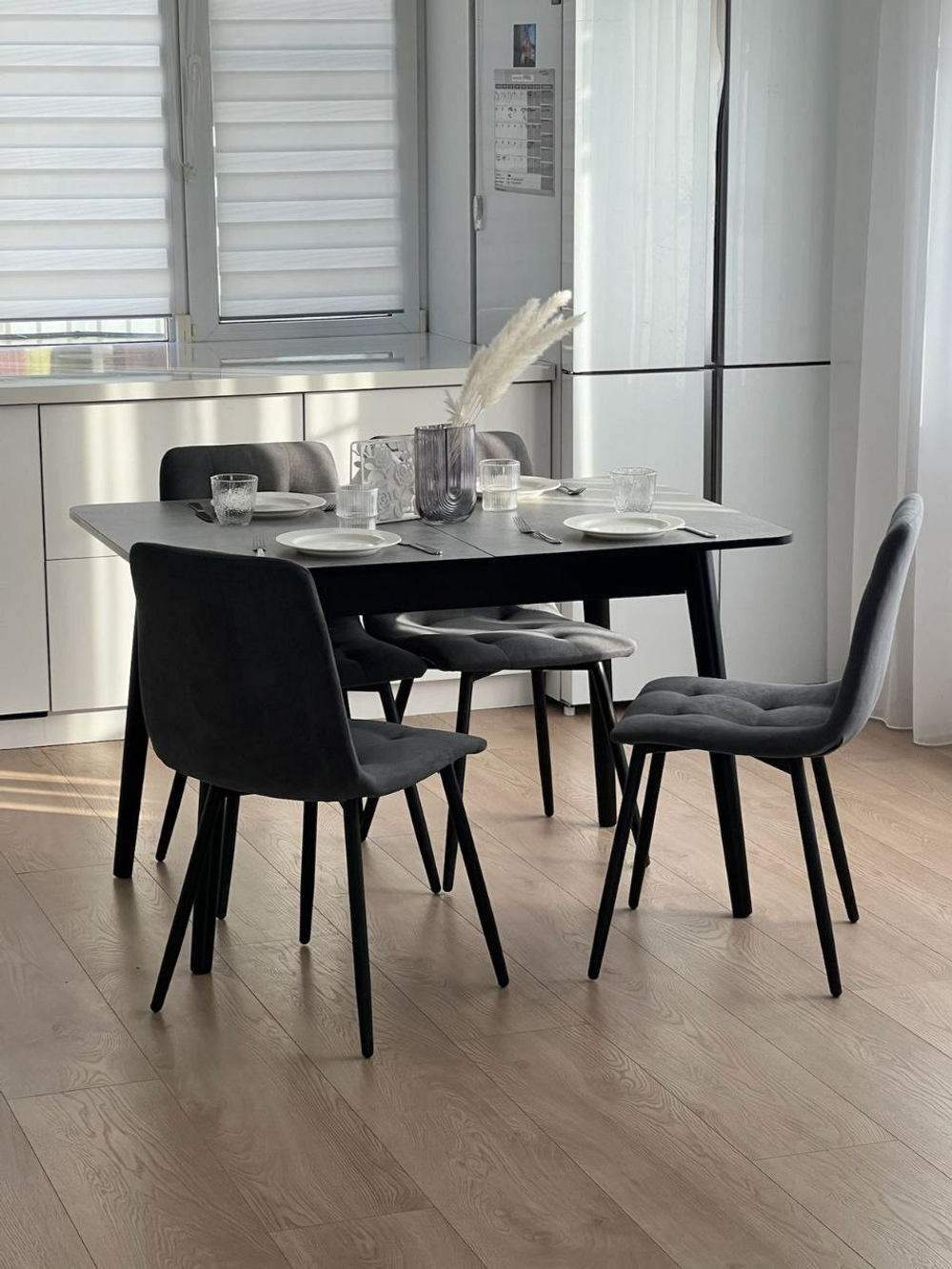 Кухонный раздвижной стол "Бетон" и 4 стула Дублин