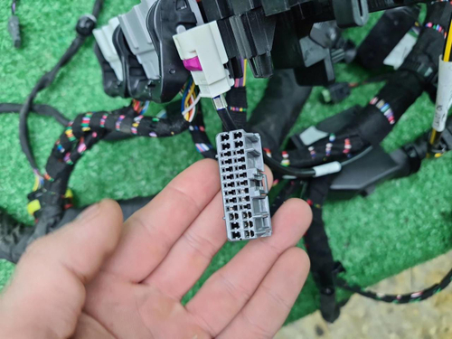 Проводка салонная Hongqi HS5 (2023-н.в.)