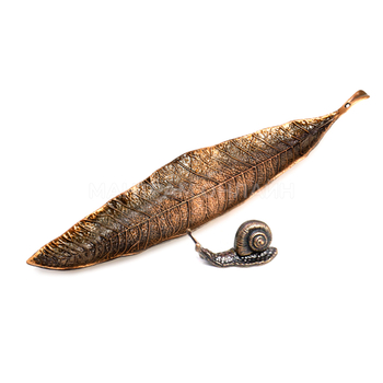 Подставка под благовония Лист с улиткой силумин цвет медный 21 см