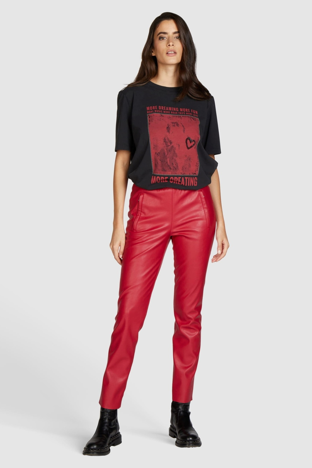 Футболка Marc Aurel 73636 черный красным сердце