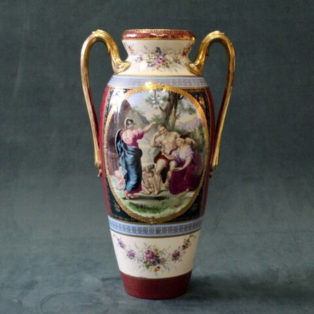 Ваза в стиле Венской Королевской мануфактуры