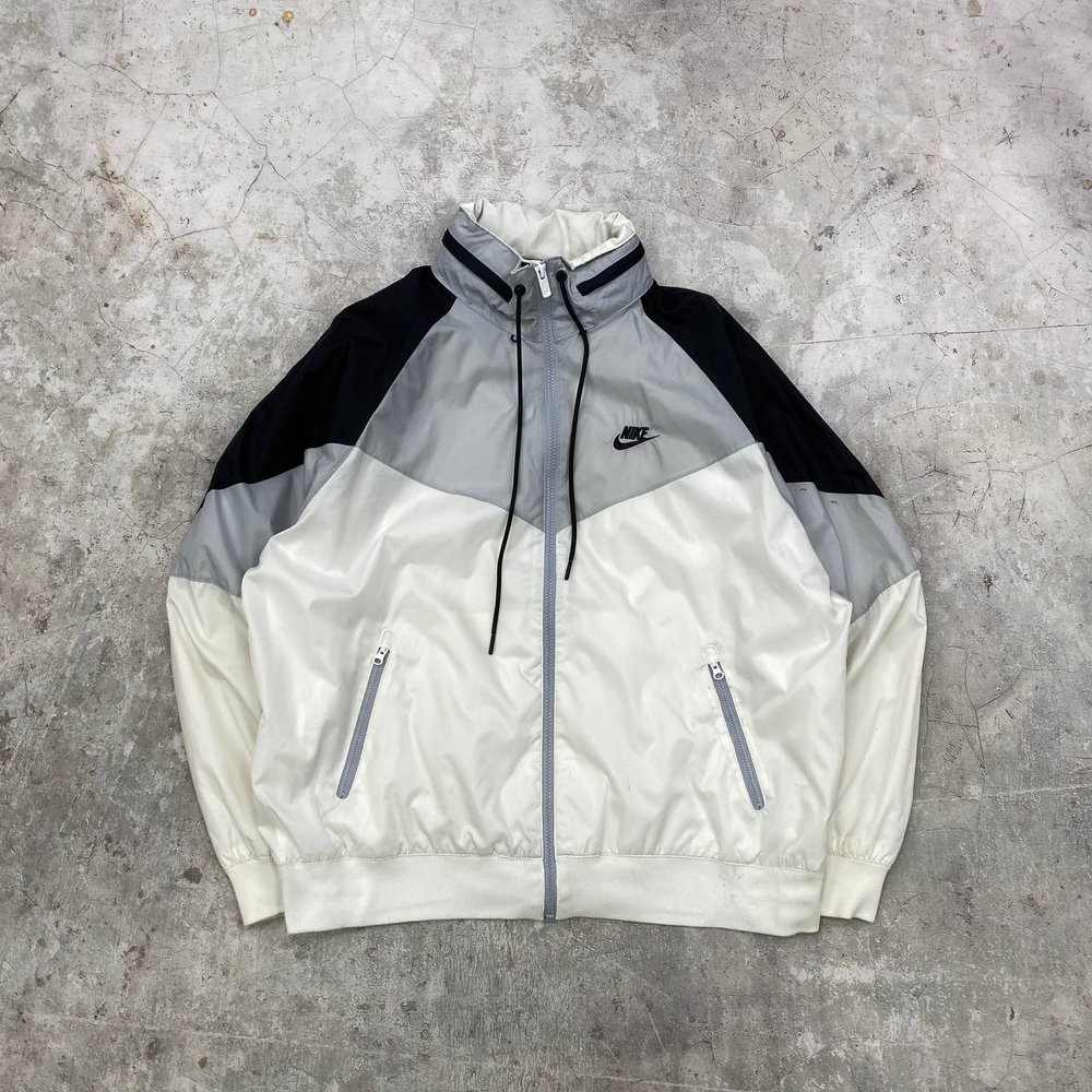 Ветровка Nike