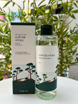 Тонер с экстрактами сосны и центеллы для проблемной кожи Round Lab Pine Calming Cica Toner 250 мл