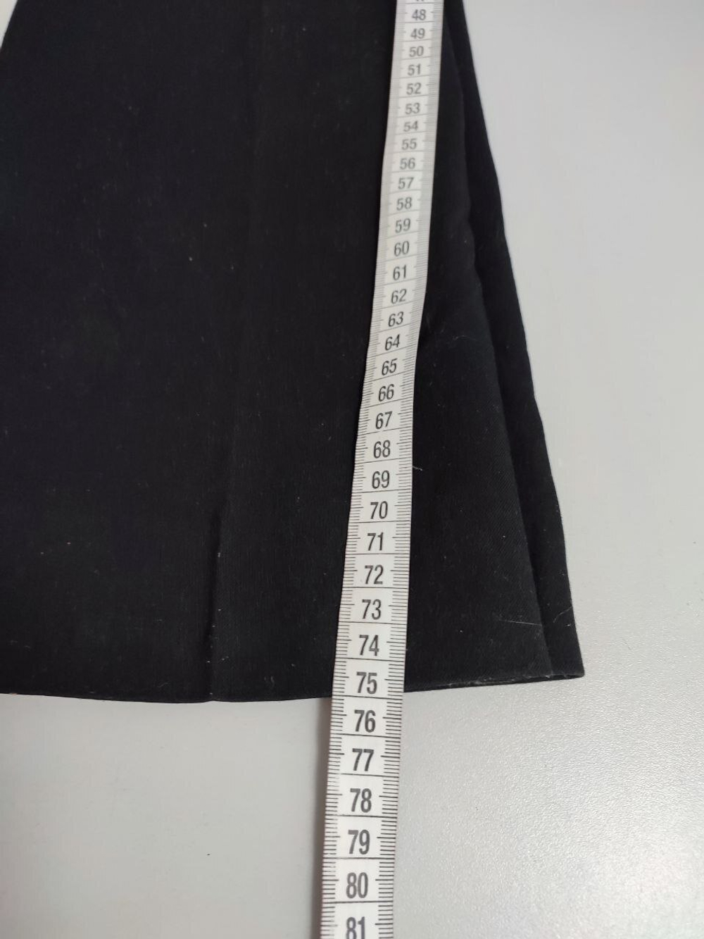 Брюки  H&M темные 46 размер