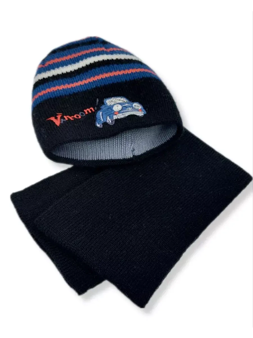 Детская шапка с шарфом для мальчика на весну и осень.