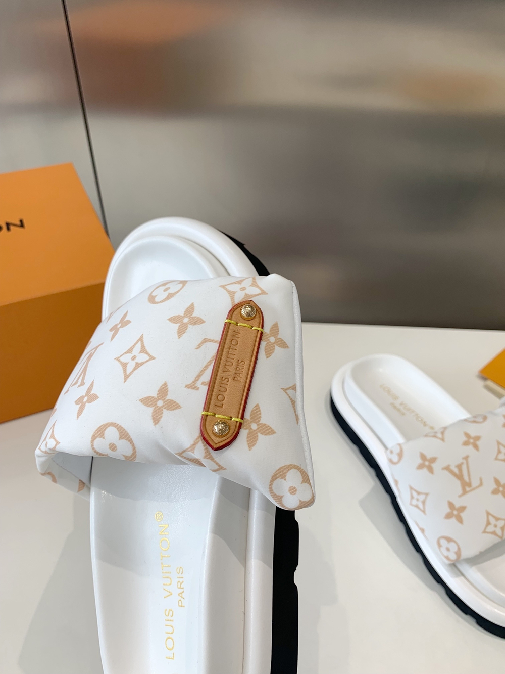 Louis Vuitton Pool Pillow Flat Comfort Mule