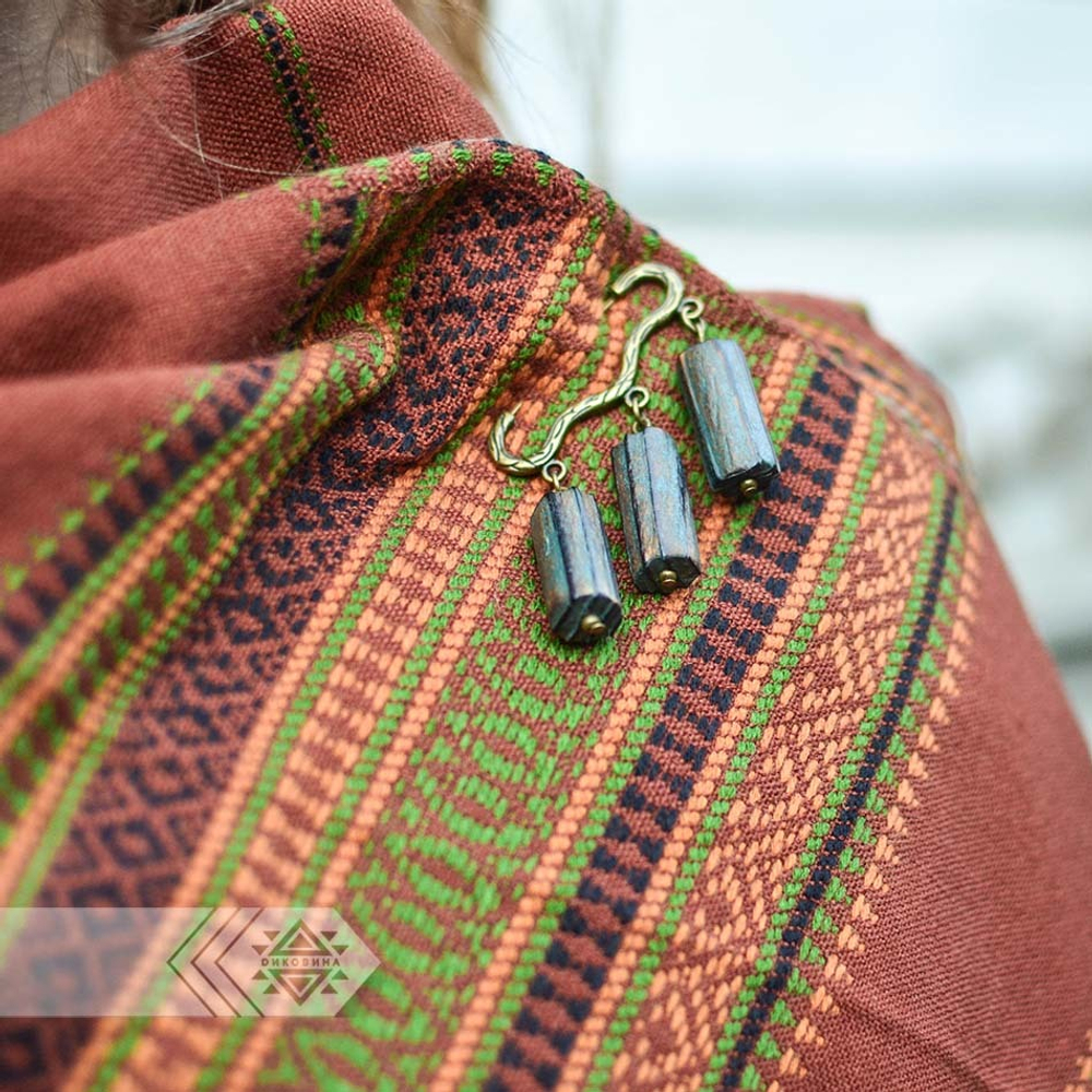 Шаль с  гуджаратской вышивкой