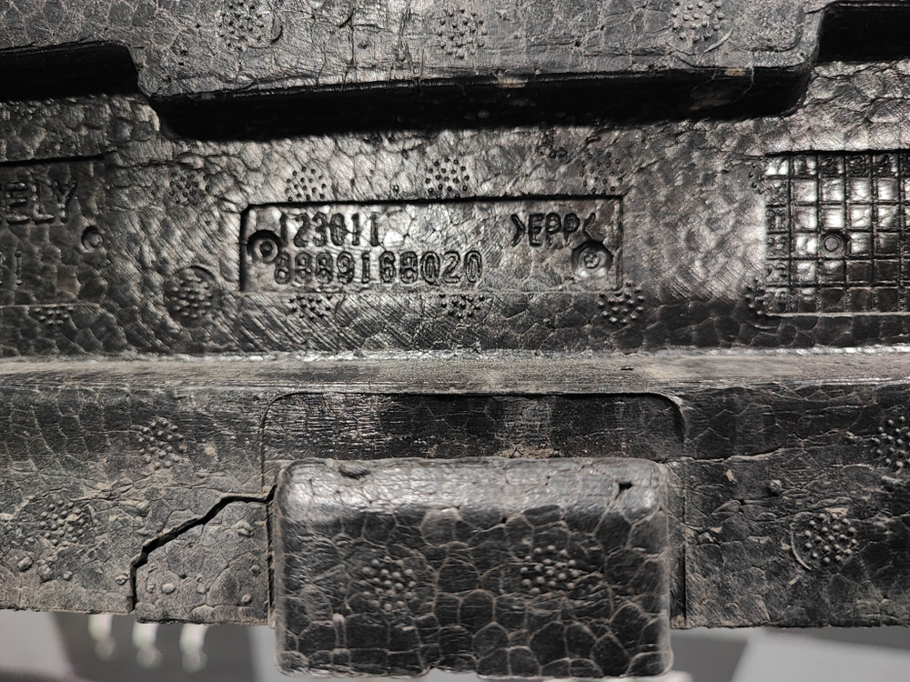 Абсорбер переднего бампера Geely Monjaro 21-нв Б/У Оригинал 6010179000