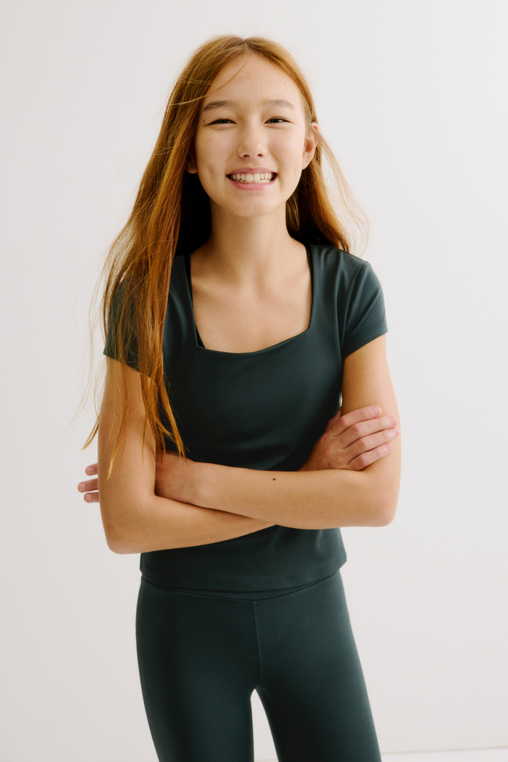 H&M Спортивный топ с квадратным вырезом DryMove™, темно-зеленый