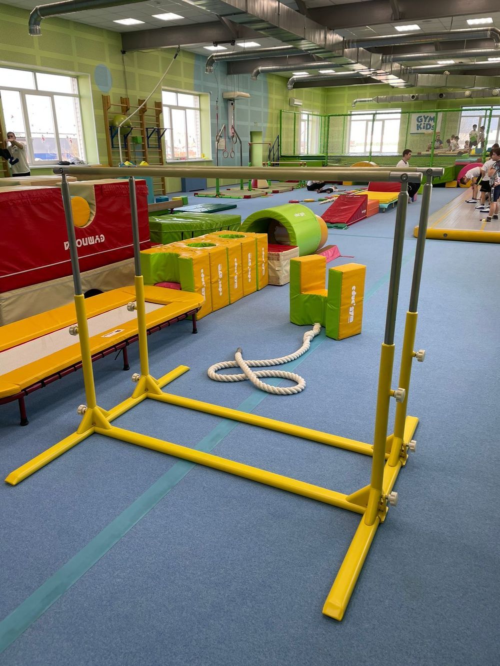 Брусья гимнастические параллельные "Звезда" - детские - в центре GymKids