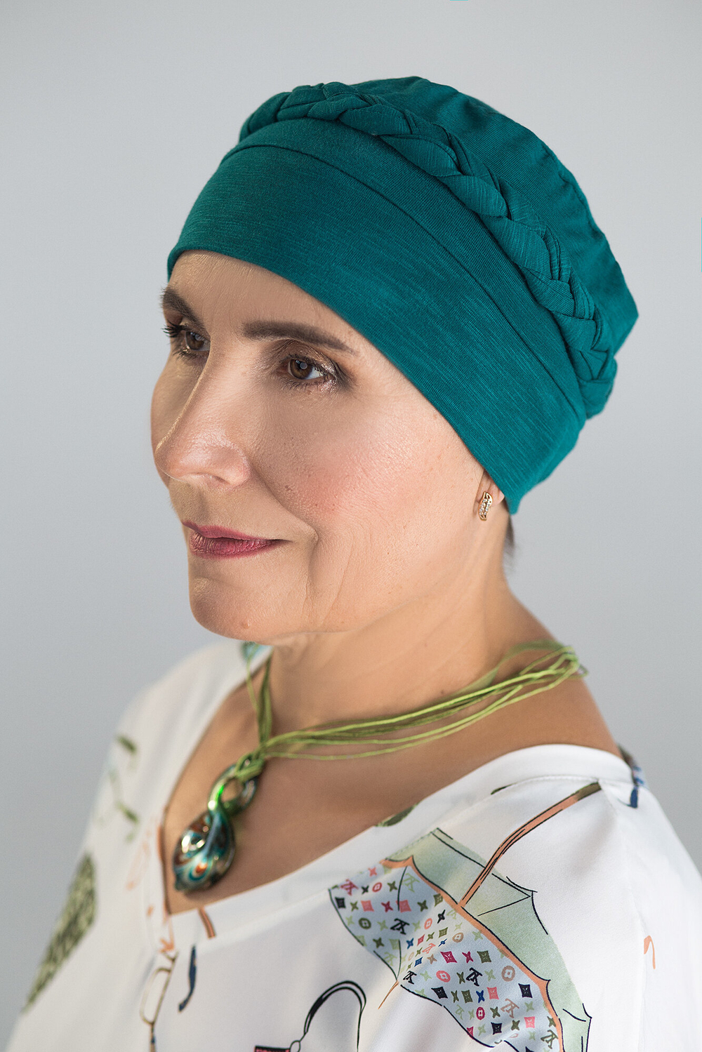 Шапочка КЛЭР с косичкой, тюрбан из хлопка, малахит Elza Meyger