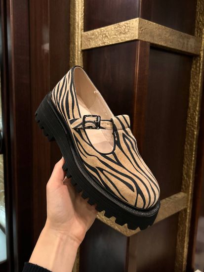 Лоферы женские