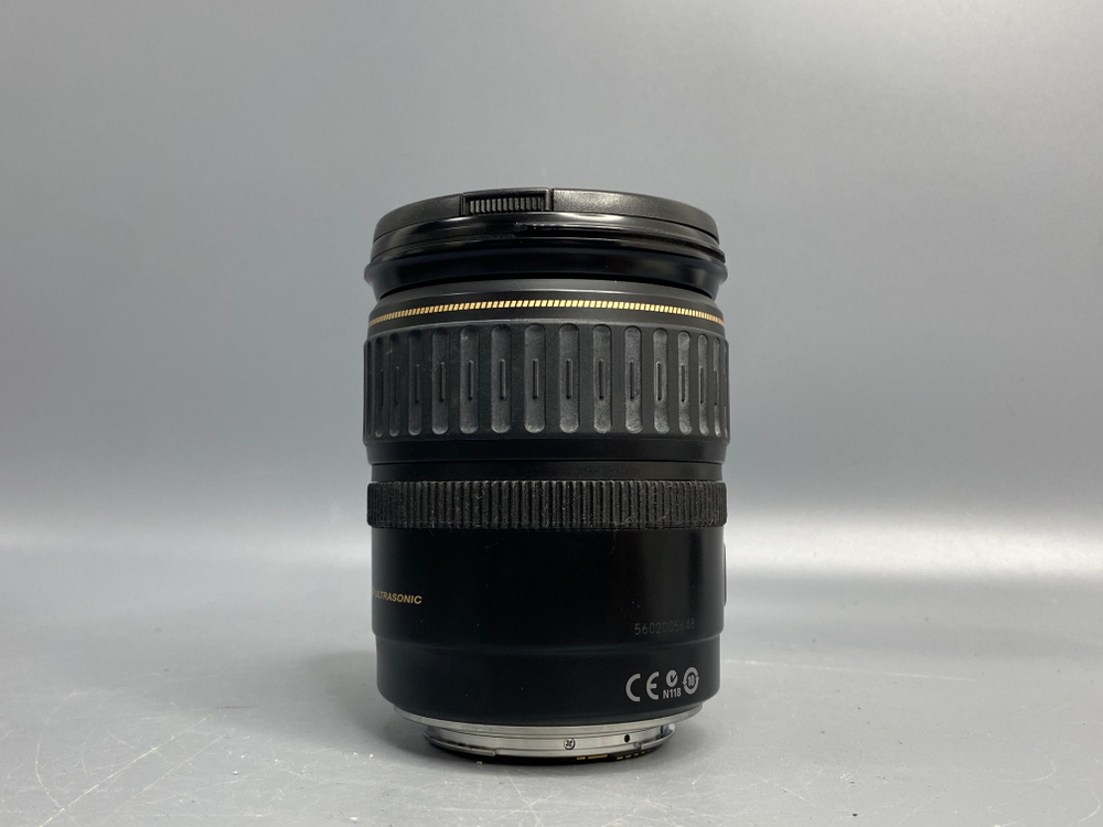 Canon EF 28-135mm f/3.5-5.6 IS USM