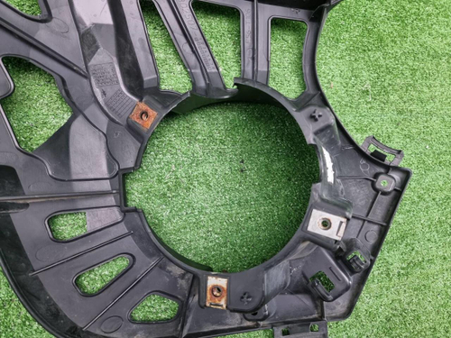 Кронштейн ПТФ левый Mini Hatch F56 (2013-2018)