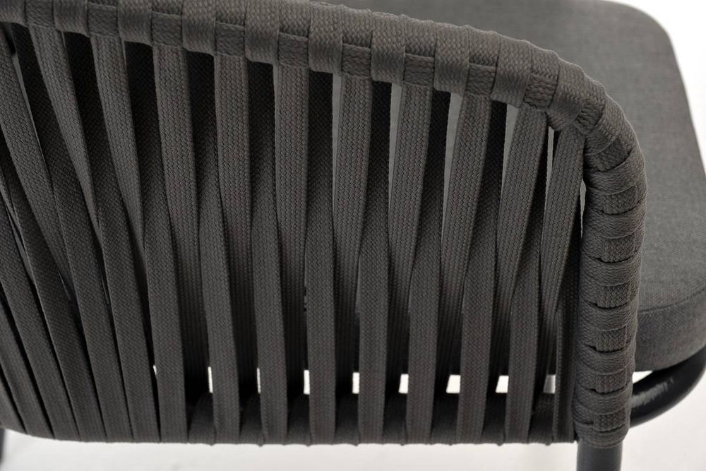 "Бордо" стул плетеный из роупа, каркас алюминий темно-серый (RAL7024) муар, роуп серый 15мм, ткань темно-серая 019