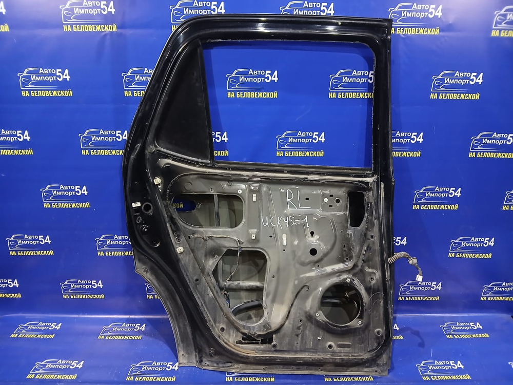 Дверь задняя левая TOYOTA SEQUOIA 2000