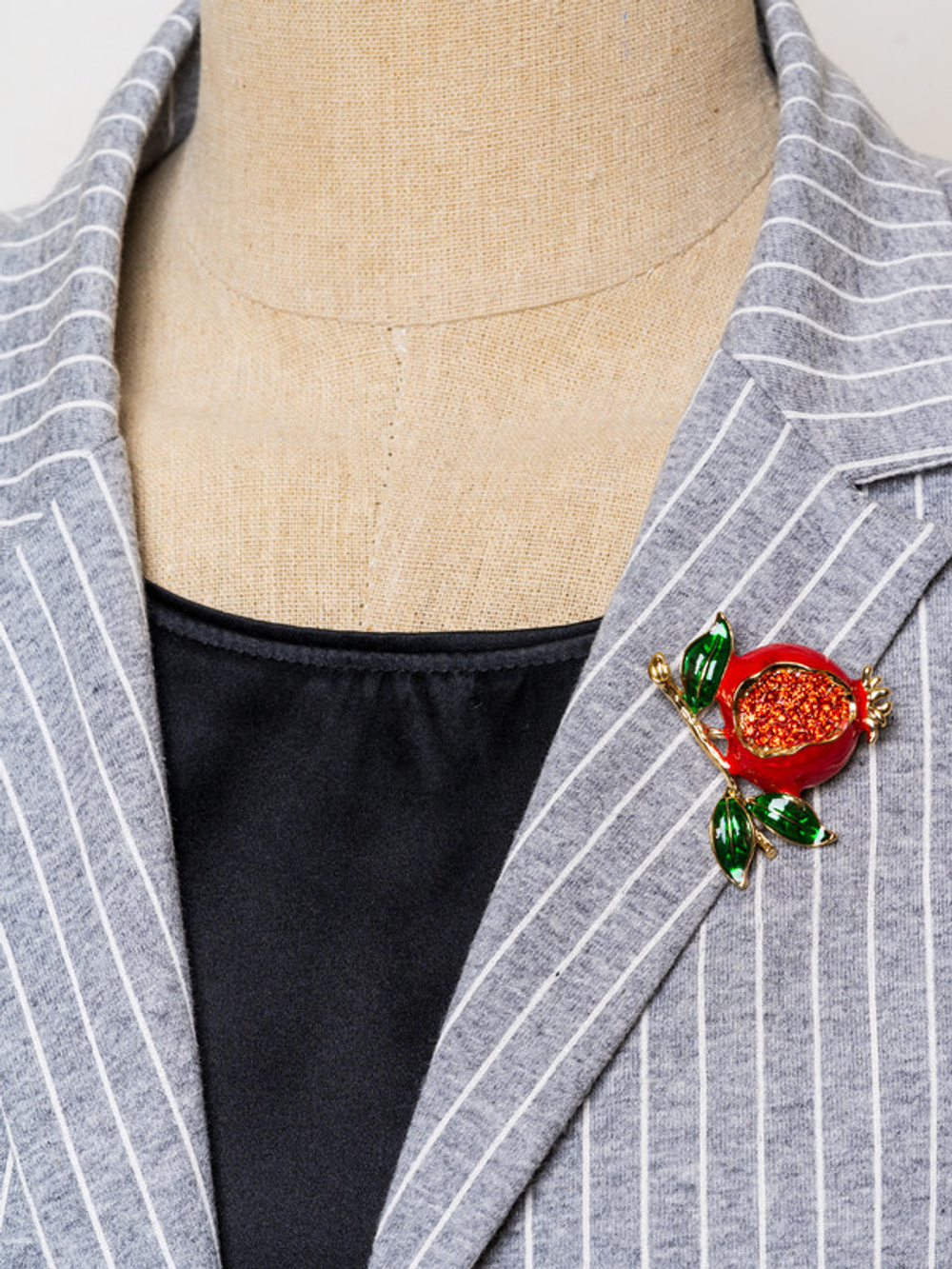 30060420 Брошь Chance