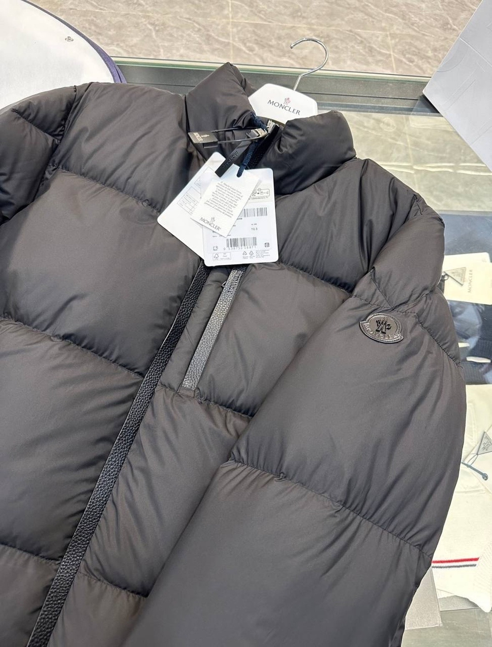 Пуховик Moncler