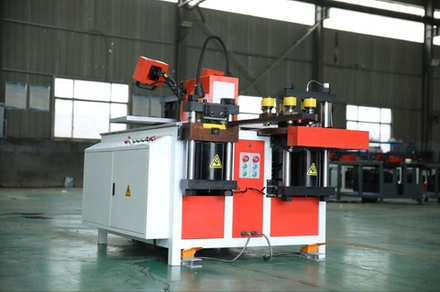 Полностью автоматическая машина для обработки шин 3 в 1 с ЧПУ приводом MIR-CNC-303-BSSK