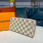 Louis Vuitton Zippy Wallet