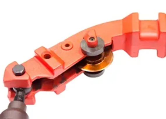 Гайка левая Сварог для резаков Р3 62-3F, Р3У 62-3F