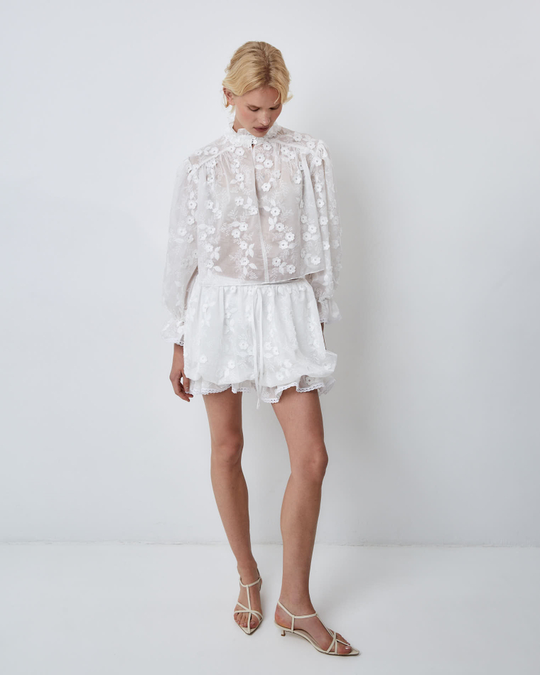 Шорты из хлопкового шитья белый