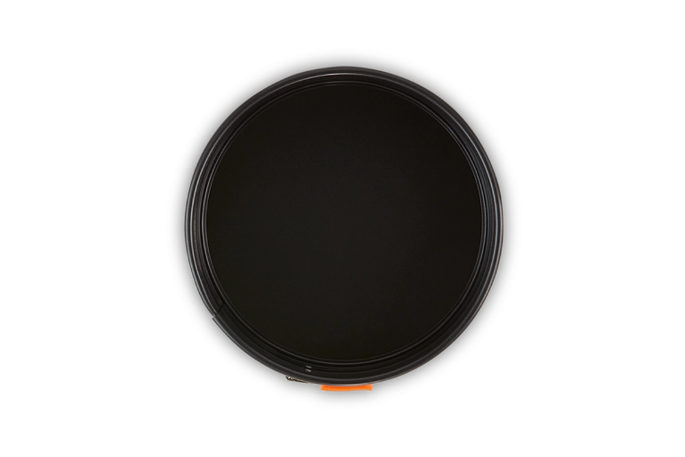 Le Creuset - Форма для торта диаметром 24 см с антипригарным покрытием. / артикул   94101125000000  / GTIN 630870098168