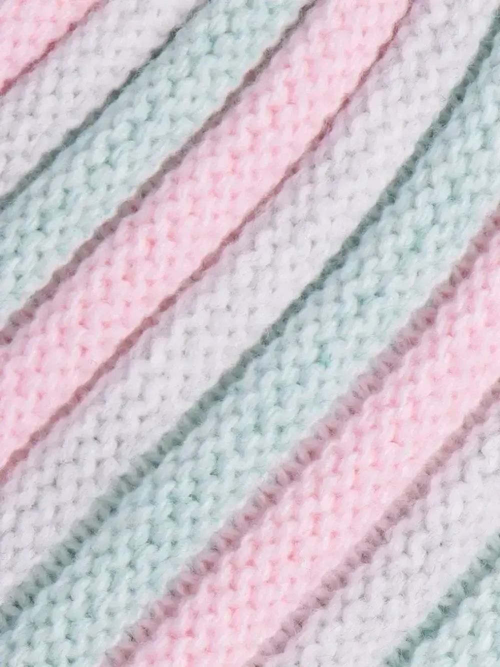 Шапка для девочки на завязках на осень