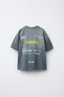 ZARA ФУТБОЛКА С НАДПИСЬЮ И ПРИНТОМ ТАЙ-ДАЙ, СЕРО-СИНИЙ