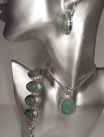 Комплект бижутерии Нефрит подвеска цепочка серьги, браслет. Капля (натуральный камень, бижутерный сплав)