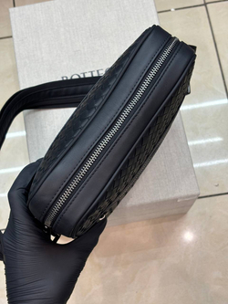 Сумка-мессенджер Bottega Veneta