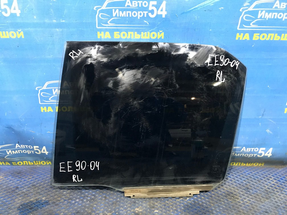 Стекло двери задней левой TOYOTA COROLLA 1990