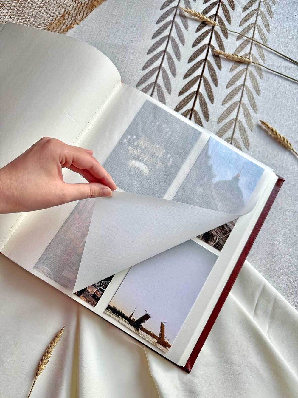 Фотоальбом Делюкс 29х32 см, пергам. листы, книж. переплет family foliant "семейный фолиант"