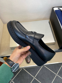 Лоферы Prada