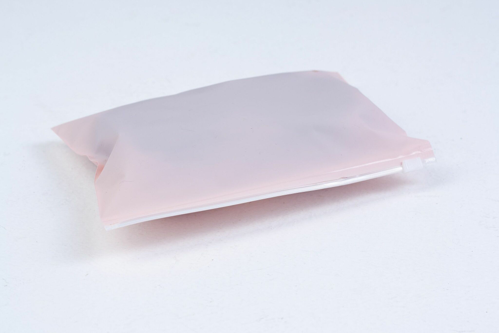 Черные базовые наручники из кожи с опушкой (Цвет: черный)