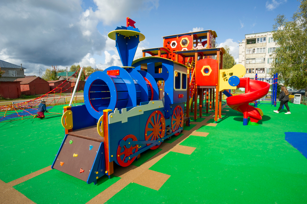 Игровой комплекс Поезд 07078.21 для детей 6-12 лет для уличной площадки