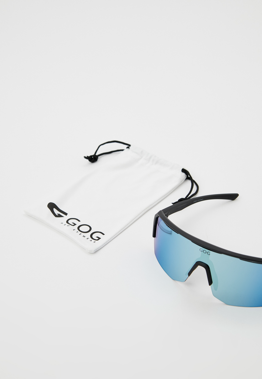 Спортивные очки GOG Bragi / Matt Black / White-Blue Lens