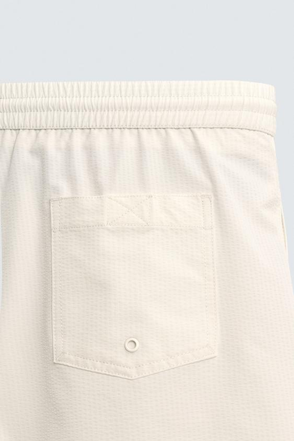 ZARA ПЛАВКИ СРЕДНЕЙ ДЛИНЫ ИЗ SEERSUCKER, ЭКРЮ